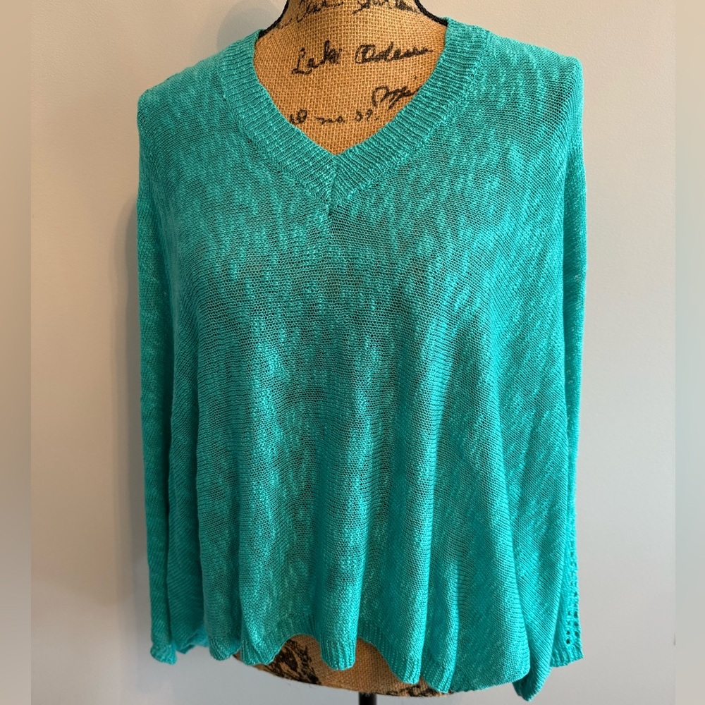 LA MIEL Teal Lightweight V-Neck Knit Batwing Sweater, Small